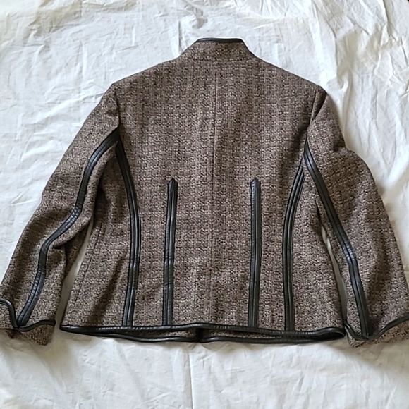 Jones New York Women's Wool Blend Blazer with Genuine Leather trimmed, Size 8 - Picture 5 of 13